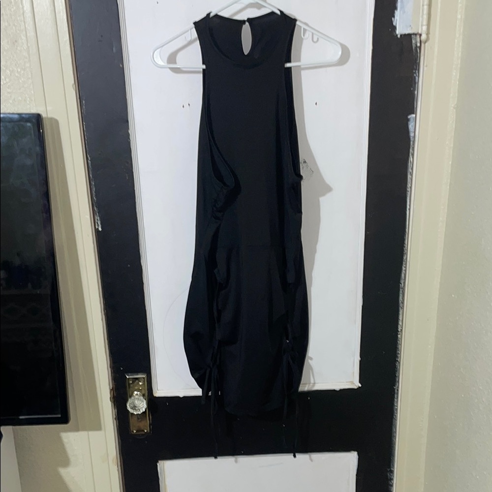 Elegant Black Sleeveless Dress w Slit